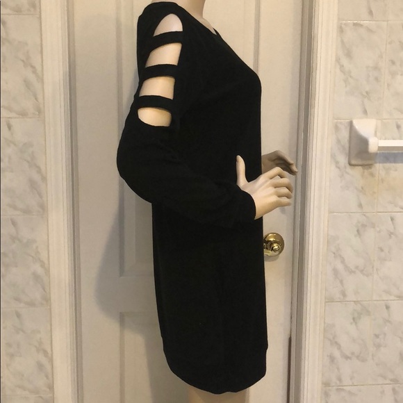 BLACK CAGE SLEEVE KNIT DRESS - Picture 6 of 9